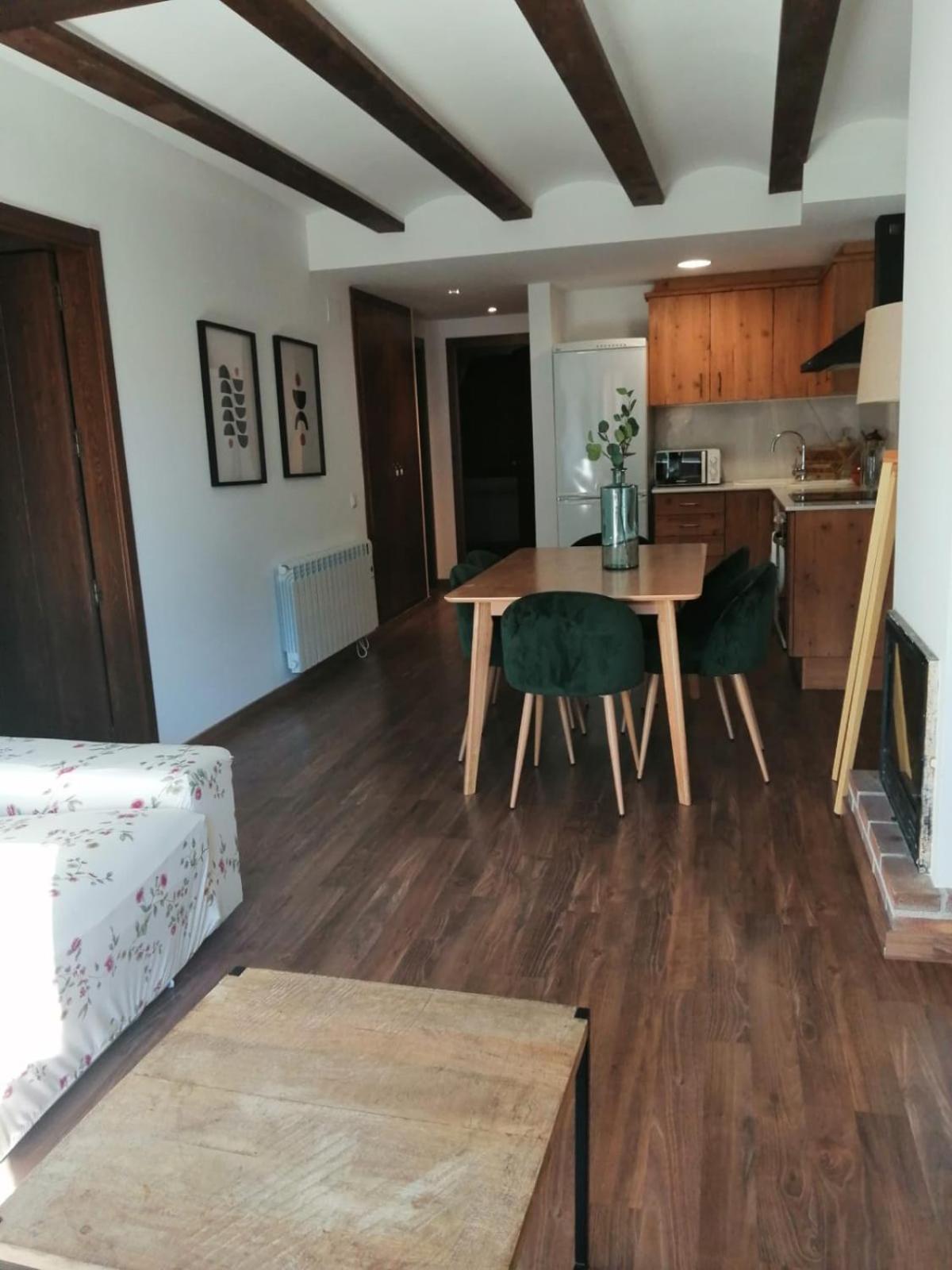 Apartamentos Casa Meme Mora de Rubielos Eksteriør billede